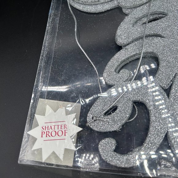 Hobby Lobby Silver Glitter Peace Sign Door Wall Christmas 2012 Set of 2 - Picture 6 of 8